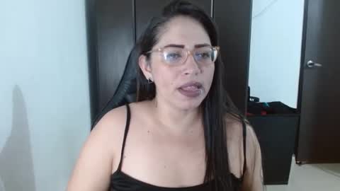 Snapshot of natashasmithe chatting on 03-06-25, 02:41 Natasha Smithe online show from 03-06-25, 02:41