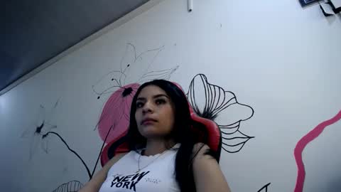 Snapshot of natashax_hot chatting on 06-03-26, 04:34 Natashax online show from 06-03-26, 04:34