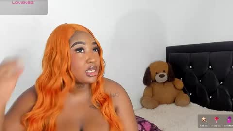 Snapshot of natassha_brown chatting on 01-28-25, 10:45 Natassha online show from 01-28-25, 10:45