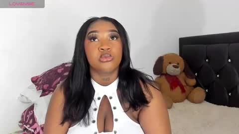 Snapshot of natassha_brown chatting on 02-08-25, 01:00 Natassha online show from 02-08-25, 01:00