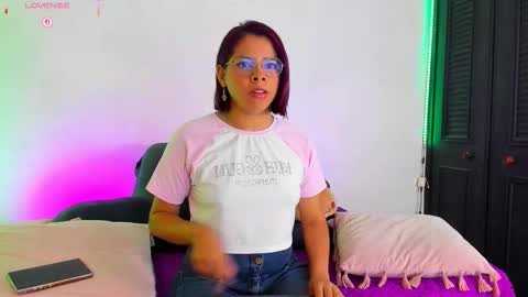 Snapshot of nath_redrex chatting on 09-23-25, 12:02 Nath online show from 09-23-25, 12:02