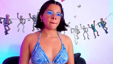 Snapshot of nath_redrex chatting on 10-17-25, 10:45 Nath online show from 10-17-25, 10:45