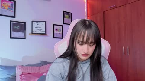 Nathalia Ramirez online show from 02-10-26, 03:32