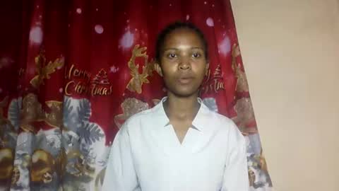 Snapshot of nathalie004 chatting on 11-24-25, 05:40 nathalie004 online show from 11-24-25, 05:40