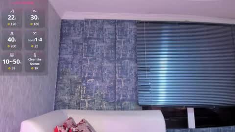 Snapshot of nathalyleen chatting on 02-02-26, 08:40 online show from 02-02-26, 08:40