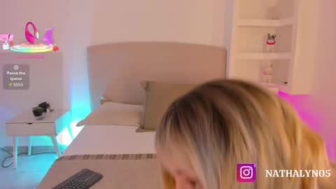 Snapshot of nathalyn05 chatting on 09-11-25, 10:48 NATHALY online show from 09-11-25, 10:48