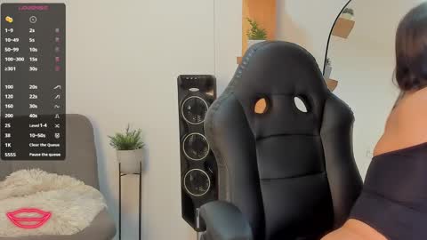 nathalyxx_ online show from 01-23-25, 02:28