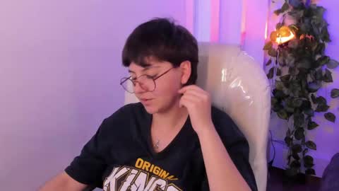 nathalyy_ds online show from 04-17-26, 06:44