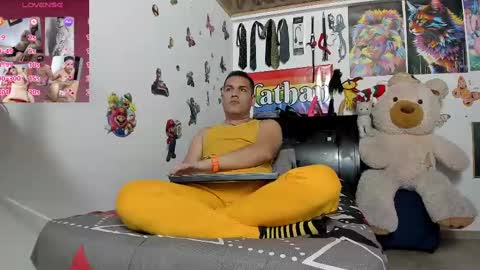 Snapshot of nathan_sanchez chatting on 01-09-25, 04:17 Nathan online show from 01-09-25, 04:17