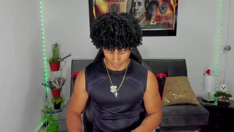 Snapshot of nathan_sexy247 chatting on 01-31-25, 12:17 Nathan online show from 01-31-25, 12:17