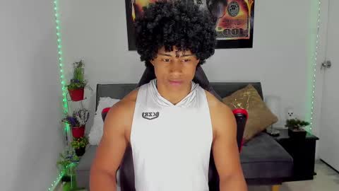 Snapshot of nathan_sexy247 chatting on 02-15-25, 08:22 Nathan online show from 02-15-25, 08:22