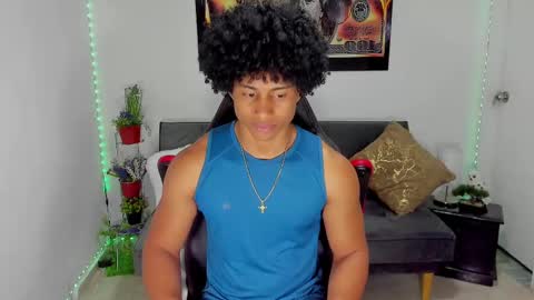 Snapshot of nathan_sexy247 chatting on 02-19-25, 02:23 Nathan online show from 02-19-25, 02:23