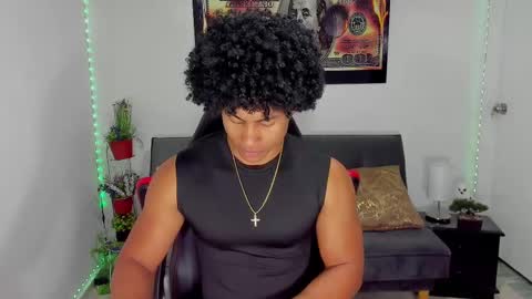 Snapshot of nathan_sexy247 chatting on 03-05-25, 10:44 Nathan online show from 03-05-25, 10:44