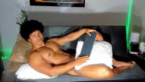 Snapshot of nathan_sexy247 chatting on 10-29-25, 09:44 Nathan online show from 10-29-25, 09:44