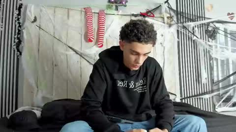 Snapshot of nathan_shimmer chatting on 10-26-25, 11:49 nathan_shimmer online show from 10-26-25, 11:49