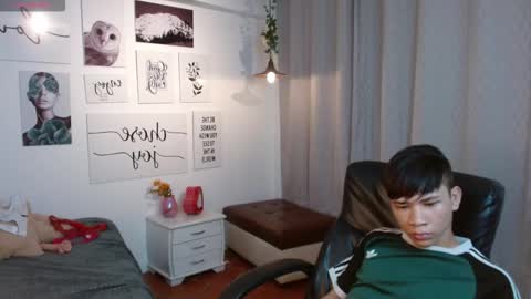 Snapshot of nathanclay chatting on 09-30-25, 04:50 nathanclay online show from 09-30-25, 04:50