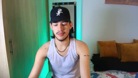 Snapshot of nathanferrara_ chatting on 12-05-25, 11:08 online show from 12-05-25, 11:08