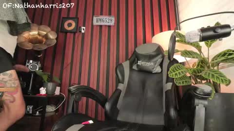Nathan Harris online show from 12-04-25, 08:39