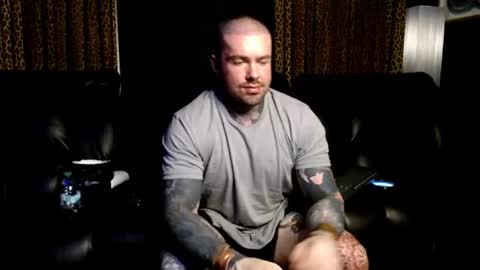 Snapshot of nathaniel_13 chatting on 06-23-26, 04:10 NathanielFlex online show from 06-23-26, 04:10