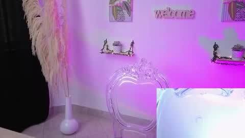 Snapshot of nathi_medusa chatting on 09-19-25, 12:17 nathi_medusa online show from 09-19-25, 12:17