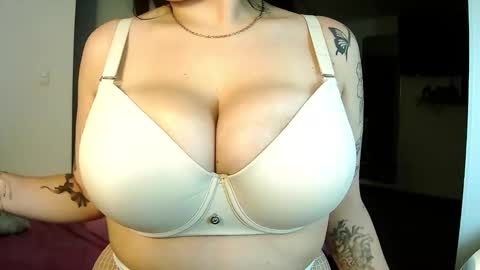 Nathaly Jones online show from 02-16-25, 11:37