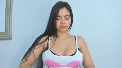 Snapshot of nathyy_garcia chatting on 10-30-25, 03:52 Nathyy online show from 10-30-25, 03:52