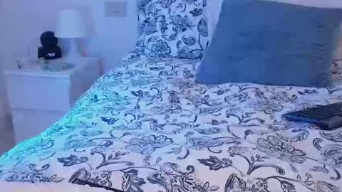 Snapshot of natisa chatting on 11-01-25, 06:59 IRIS online show from 11-01-25, 06:59