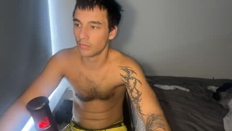 native_boy2 online show from 04-21-26, 02:37