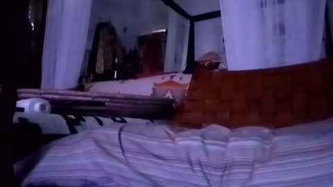 Snapshot of nativeboi22 chatting on 10-09-25, 07:01 Haven online show from 10-09-25, 07:01