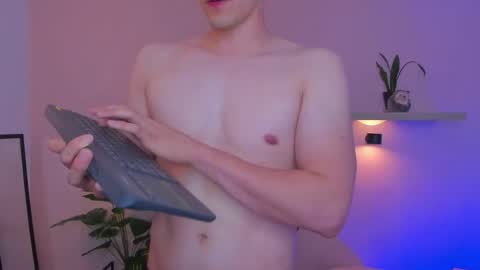 Nathaniel online show from 03-26-26, 08:36