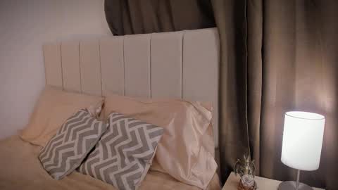 Nathalie online show from 02-18-26, 07:10