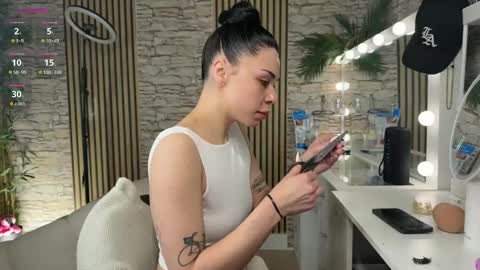 NATTY FIERROS online show from 01-07-26, 06:54