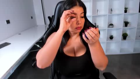 Snapshot of natural_bigboobs chatting on 03-14-26, 07:30 Jazmin Bigboobs online show from 03-14-26, 07:30