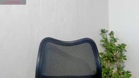 Snapshot of natural_form chatting on 09-14-25, 02:38 peach online show from 09-14-25, 02:38