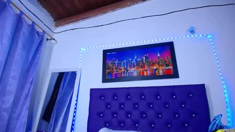 Snapshot of naturalboobs1 chatting on 02-15-25, 06:33 Annie online show from 02-15-25, 06:33