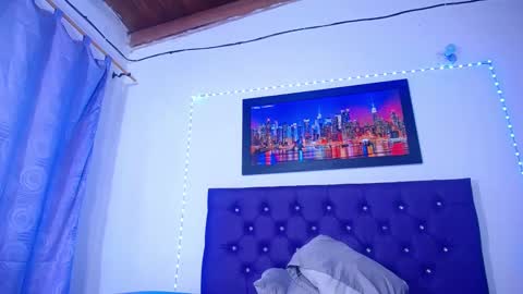 Snapshot of naturalboobs1 chatting on 03-07-25, 06:13 Annie online show from 03-07-25, 06:13