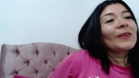 Snapshot of naturally_mature chatting on 12-28-24, 12:04 Sammy online show from 12-28-24, 12:04