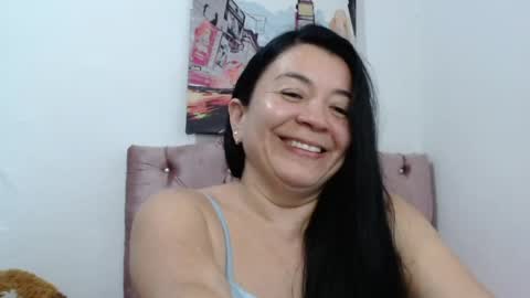 Snapshot of naturally_mature chatting on 04-21-26, 03:24 Sammy online show from 04-21-26, 03:24
