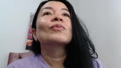 Snapshot of naturally_mature chatting on 05-24-26, 12:32 Sammy online show from 05-24-26, 12:32