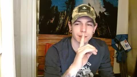 Snapshot of naturesbest951 chatting on 03-05-25, 06:12 NATURESBEST online show from 03-05-25, 06:12