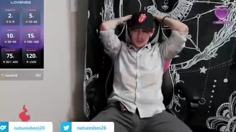 Snapshot of naturesbest951 chatting on 10-14-25, 03:18 NATURESBEST online show from 10-14-25, 03:18