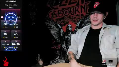 Snapshot of naturesbest951 chatting on 11-08-25, 01:39 NATURESBEST online show from 11-08-25, 01:39