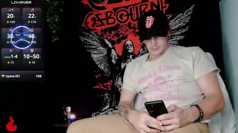 Snapshot of naturesbest951 chatting on 11-09-25, 04:55 NATURESBEST online show from 11-09-25, 04:55