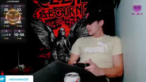 Snapshot of naturesbest951 chatting on 11-21-25, 01:48 NATURESBEST online show from 11-21-25, 01:48