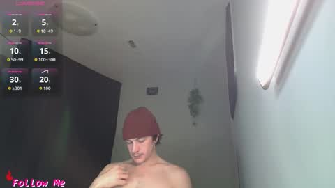 Snapshot of naturesbest951 chatting on 12-16-25, 01:21 NATURESBEST online show from 12-16-25, 01:21