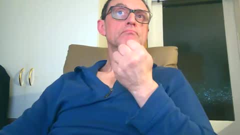 Snapshot of naturista25 chatting on 11-05-25, 07:36 naturista25 online show from 11-05-25, 07:36