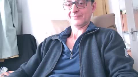 Snapshot of naturista25 chatting on 11-08-25, 12:05 naturista25 online show from 11-08-25, 12:05