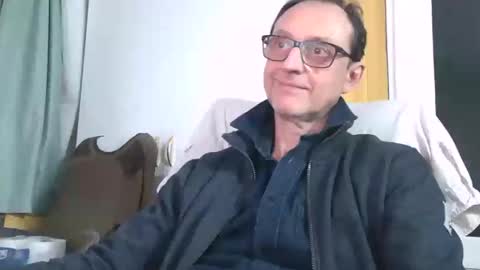 Snapshot of naturista25 chatting on 11-19-25, 03:34 naturista25 online show from 11-19-25, 03:34