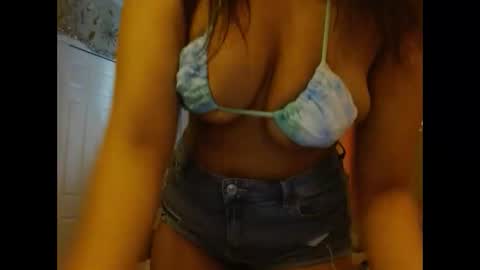 Snapshot of natxurall chatting on 11-07-25, 09:26 Amara rose online show from 11-07-25, 09:26