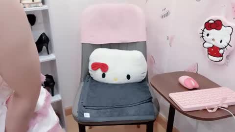 Snapshot of natycutiegirl chatting on 07-05-26, 04:19 Kiki online show from 07-05-26, 04:19